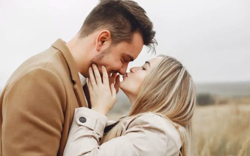 Why More Men Are Turning to Flirtist to Finally Get Dates That Go Somewhere